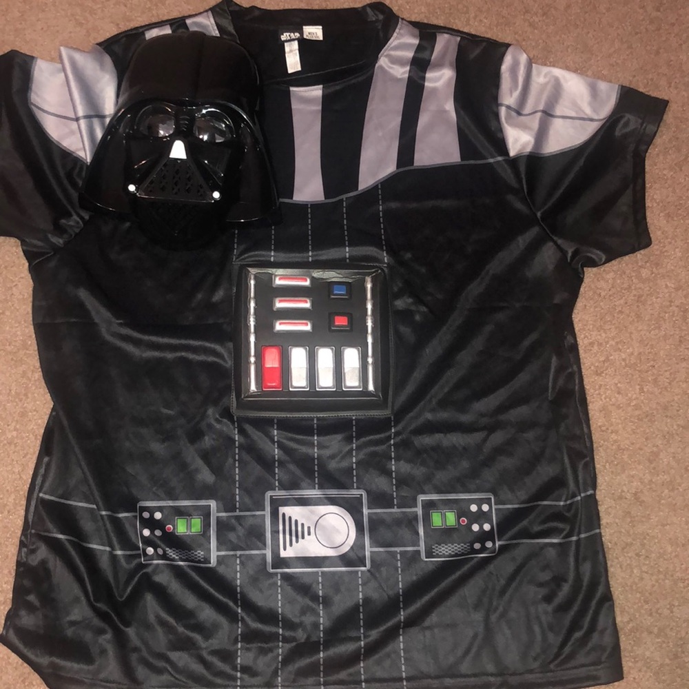 Men’s Star Wars shirt xxl and mask
